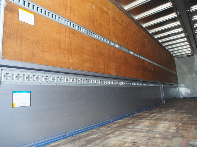 いすゞ ギガ ウイング車 大型 PDG-CYL77V8 年式 H20[写真19]