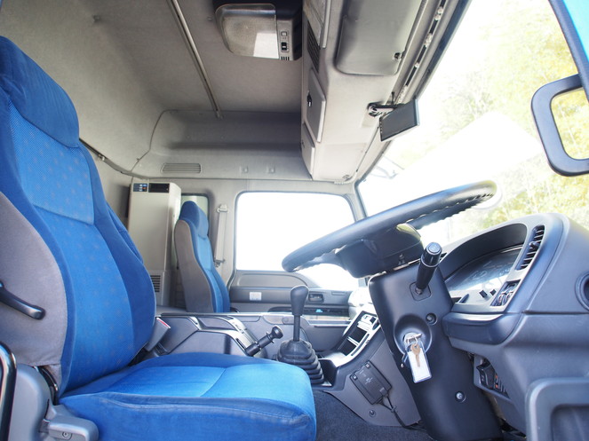 いすゞ ギガ ウイング車 大型 PDG-CYL77V8 年式 H20[写真28]