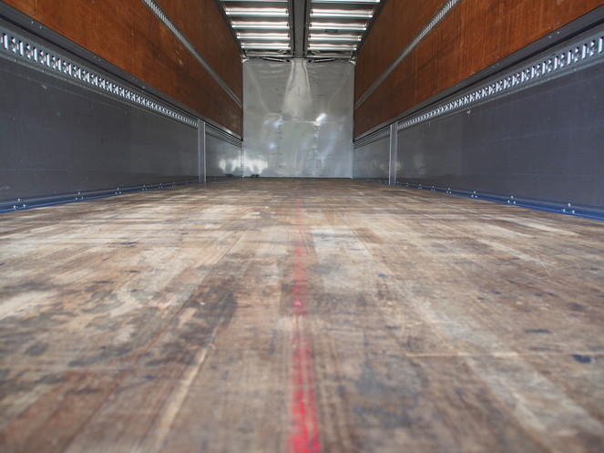 いすゞ ギガ ウイング車 大型 PDG-CYL77V8 年式 H20[写真21]