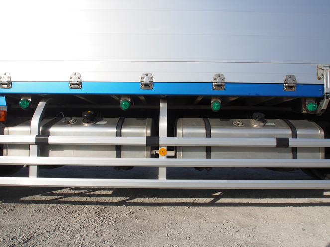 いすゞ ギガ ウイング車 大型 PDG-CYL77V8 年式 H20[写真37]