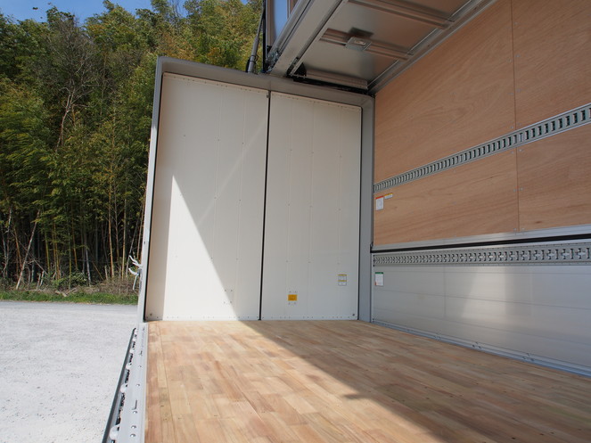 三菱ふそう スーパーグレート ウイング車 大型 QPG-FS64VZ 年式 H28[写真21]