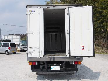 三菱ふそう キャンター 冷凍バン 小型 PDG-FE84DV 年式 H22 [写真07]