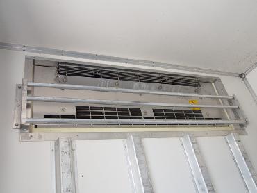 三菱ふそう キャンター 冷凍バン 小型 PDG-FE84DV 年式 H22 [写真15]