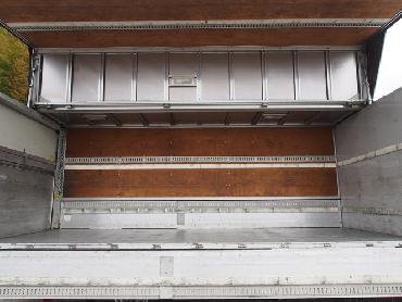 いすゞ フォワード ウイング車 中増t KL-FSD33L4S 年式 H16 [写真19]