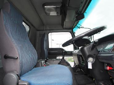 いすゞ フォワード ウイング車 中増t KL-FSD33L4S 年式 H16 [写真24]