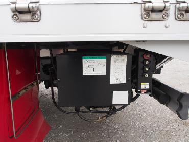 いすゞ フォワード ウイング車 中増t KL-FSD33L4S 年式 H16 [写真33]