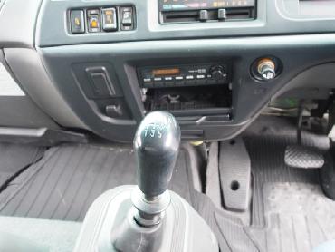 いすゞ フォワード ウイング車 中増t KL-FSD33L4S 年式 H16 [写真26]