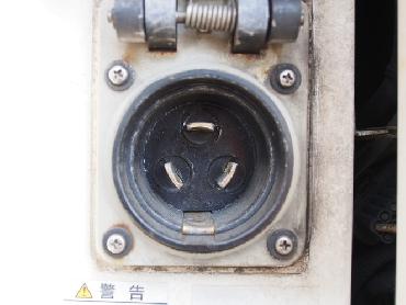 いすゞ ギガ 冷凍バン 大型 KL-CYL51V3 年式 H13 [写真08]