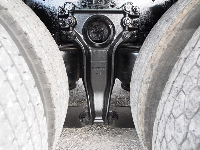 いすゞ ギガ 平ボディ 大型 PDG-CYL77V8 年式 H19[写真31]