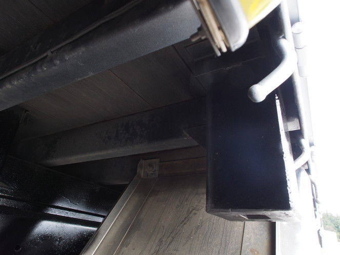 いすゞ ギガ 平ボディ 大型 PDG-CYL77V8 年式 H19[写真33]