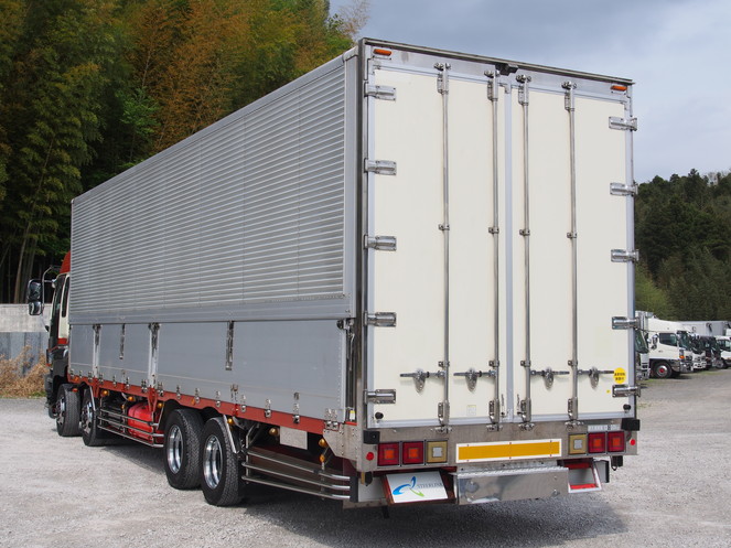 いすゞ ギガ ウイング車 大型 PJ-CYJ52W6 年式 H18[写真05]