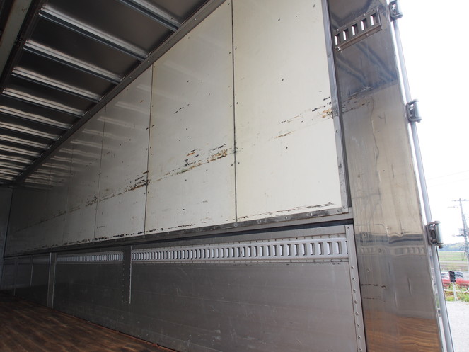 いすゞ ギガ ウイング車 大型 PJ-CYJ52W6 年式 H18[写真22]