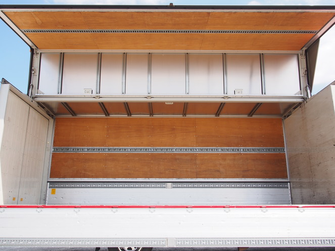 三菱ふそう ファイター ウイング車 中型 PDG-FK61F 年式 H19[写真17]