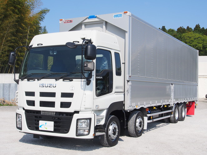 いすゞ ギガ ウイング車 大型 QKG-CYJ77A 年式 H27[写真03]