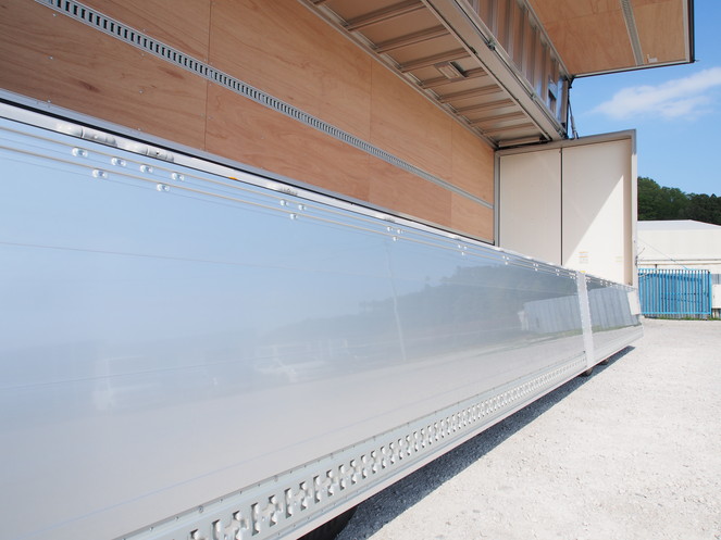 いすゞ ギガ ウイング車 大型 QKG-CYJ77A 年式 H27[写真16]