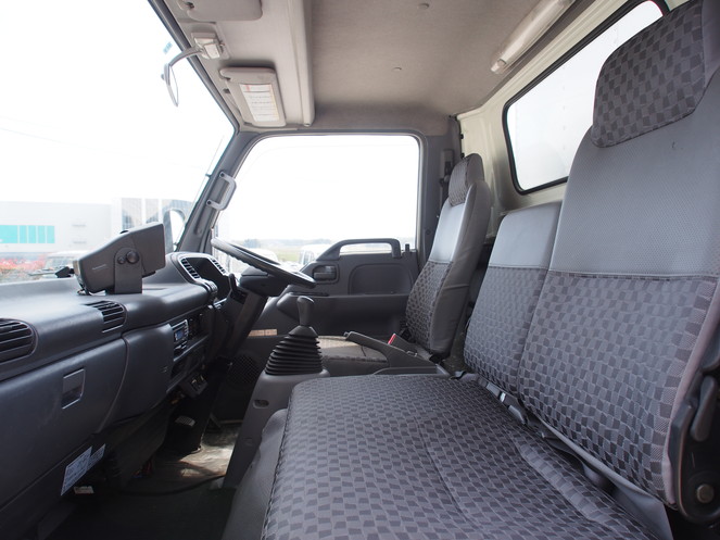 いすゞ エルフ バン車 小型 PA-NPR81N 年式 H18[写真19]