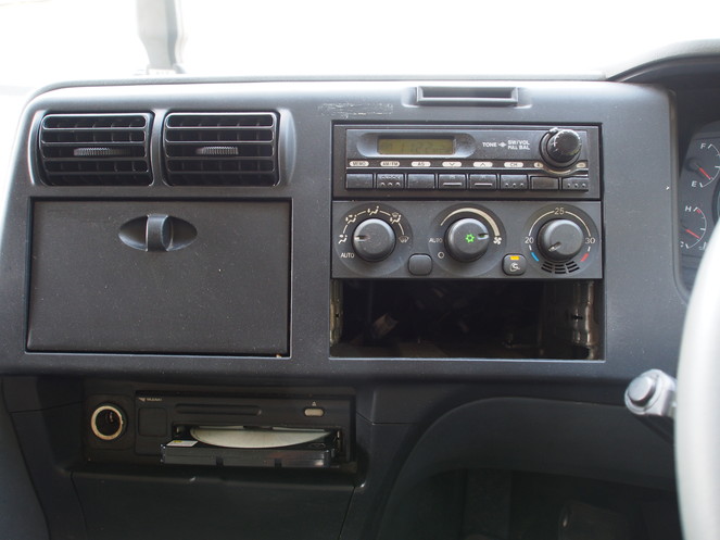 三菱ふそう スーパーグレート 平ボディ 大型 BDG-FS54JZ 年式 H20[写真28]