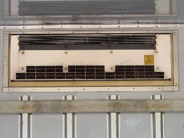 いすゞ フォワード 冷凍バン 中型 PKG-FRR90S2 年式 H21 [写真17]