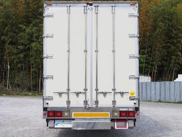 いすゞ ギガ ウイング車 大型 PJ-CYJ52W6 年式 H18 [写真06]