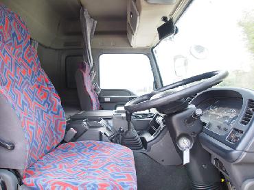 いすゞ ギガ ウイング車 大型 PJ-CYJ52W6 年式 H18 [写真24]