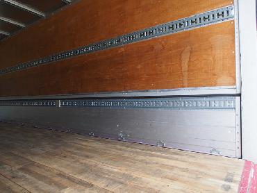 三菱ふそう ファイター ウイング車 中型 PDG-FK61F 年式 H19 [写真28]