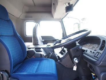 いすゞ ギガ ウイング車 大型 QKG-CYJ77A 年式 H27 [写真26]