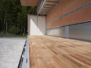 いすゞ ギガ ウイング車 大型 QKG-CYJ77A 年式 H27 [写真21]