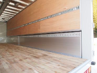 いすゞ ギガ ウイング車 大型 QKG-CYJ77A 年式 H27 [写真24]