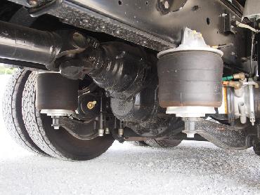 いすゞ ギガ ウイング車 大型 QKG-CYJ77A 年式 H27 [写真39]