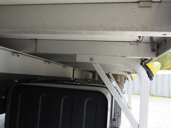 いすゞ フォワード 冷凍バン 中型 TKG-FRR90S2 年式 H26[写真36]