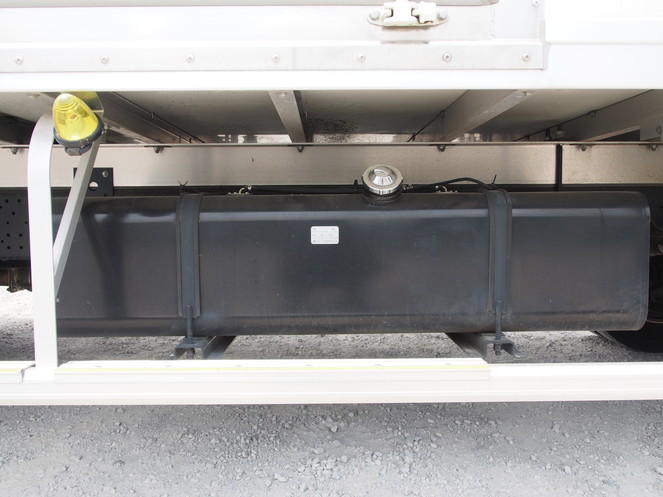 いすゞ フォワード 冷凍バン 中型 TKG-FRR90S2 年式 H26[写真37]