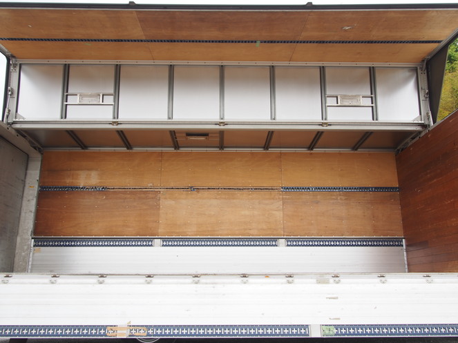 三菱ふそう ファイター ウイング車 中型 PA-FK61F 年式 H19[写真11]