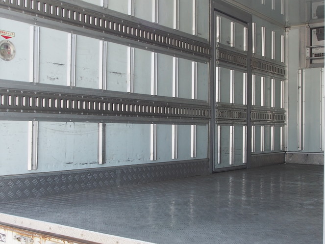 いすゞ エルフ 冷凍バン 小型 BDG-NPR85AN 年式 H19[写真19]