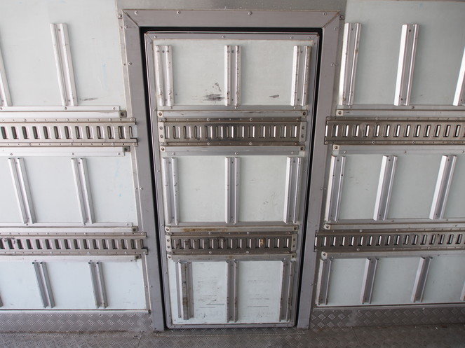 いすゞ エルフ 冷凍バン 小型 BDG-NPR85AN 年式 H19[写真21]