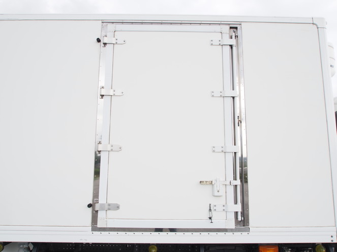 いすゞ フォワード 冷凍バン 中型 SKG-FRR90S2 年式 H23[写真10]