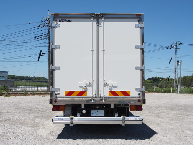 いすゞ フォワード 冷凍バン 中型 TKG-FRR90S2 年式 H26[写真07]