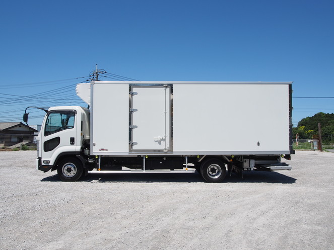 いすゞ フォワード 冷凍バン 中型 TKG-FRR90S2 年式 H26[写真13]
