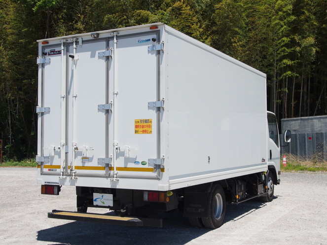 いすゞ エルフ 冷凍バン 小型 TKG-NPR85AN 年式 H26[写真07]