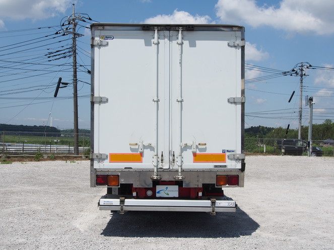 いすゞ フォワード 冷凍バン 中型 PKG-FRR90S2 年式 H21[写真08]