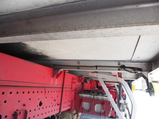 いすゞ フォワード 冷凍バン 中型 PKG-FRR90S2 年式 H21[写真30]