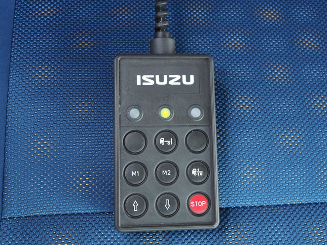 いすゞ ギガ ウイング車 大型 QKG-CYJ77A 年式 H27[写真31]