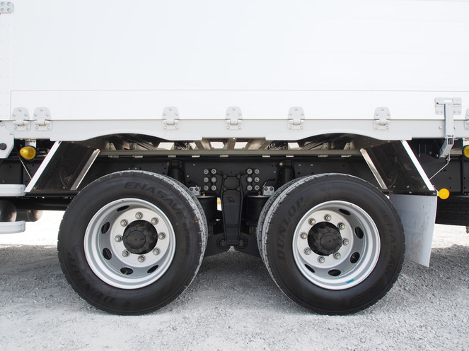 いすゞ ギガ ウイング車 大型 QKG-CYJ77A 年式 H27[写真37]