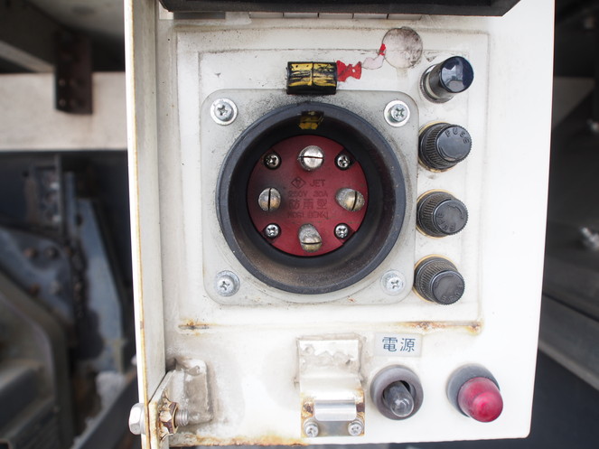 いすゞ フォワード 冷凍バン 中増t PDG-FTR34T2 年式 H20[写真32]