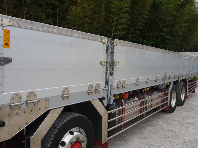 三菱ふそう スーパーグレート 平ボディ 大型 QKG-FS55VZ 年式 H25[写真19]