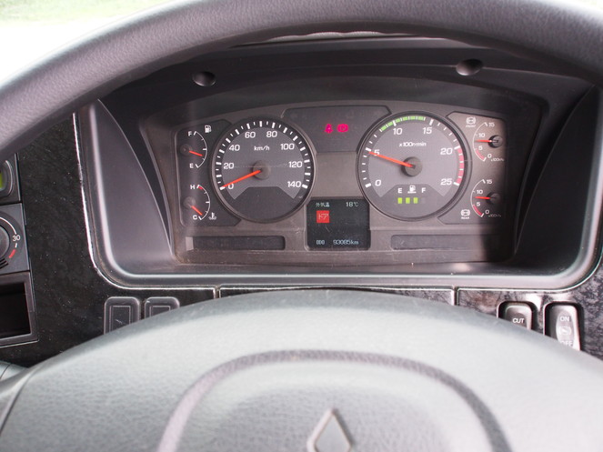 三菱ふそう スーパーグレート 平ボディ 大型 QKG-FS55VZ 年式 H25[写真29]