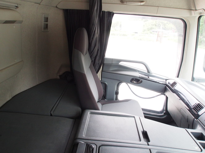 三菱ふそう スーパーグレート 平ボディ 大型 QKG-FS55VZ 年式 H25[写真32]