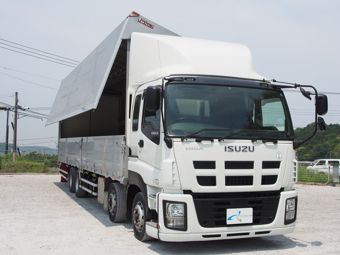 いすゞ ギガ ウイング車 大型 LKG-CYJ77A 年式 H23[写真01]