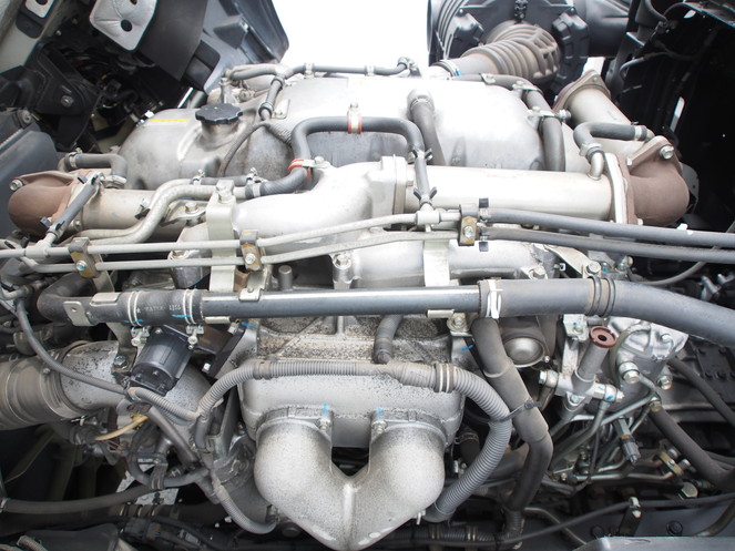 いすゞ ギガ ウイング車 大型 LKG-CYJ77A 年式 H23[写真31]