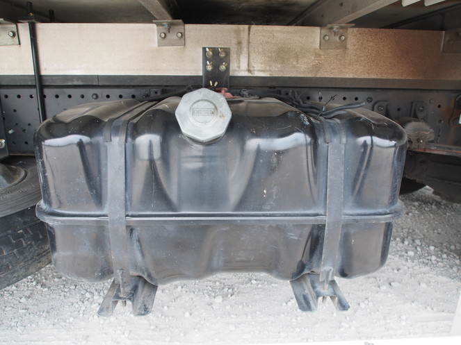 いすゞ フォワード 冷凍バン 中型 PKG-FRR90S2 年式 H22[写真29]