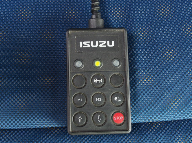 いすゞ ギガ ウイング車 大型 PKG-CYJ77W8 年式 H22[写真30]